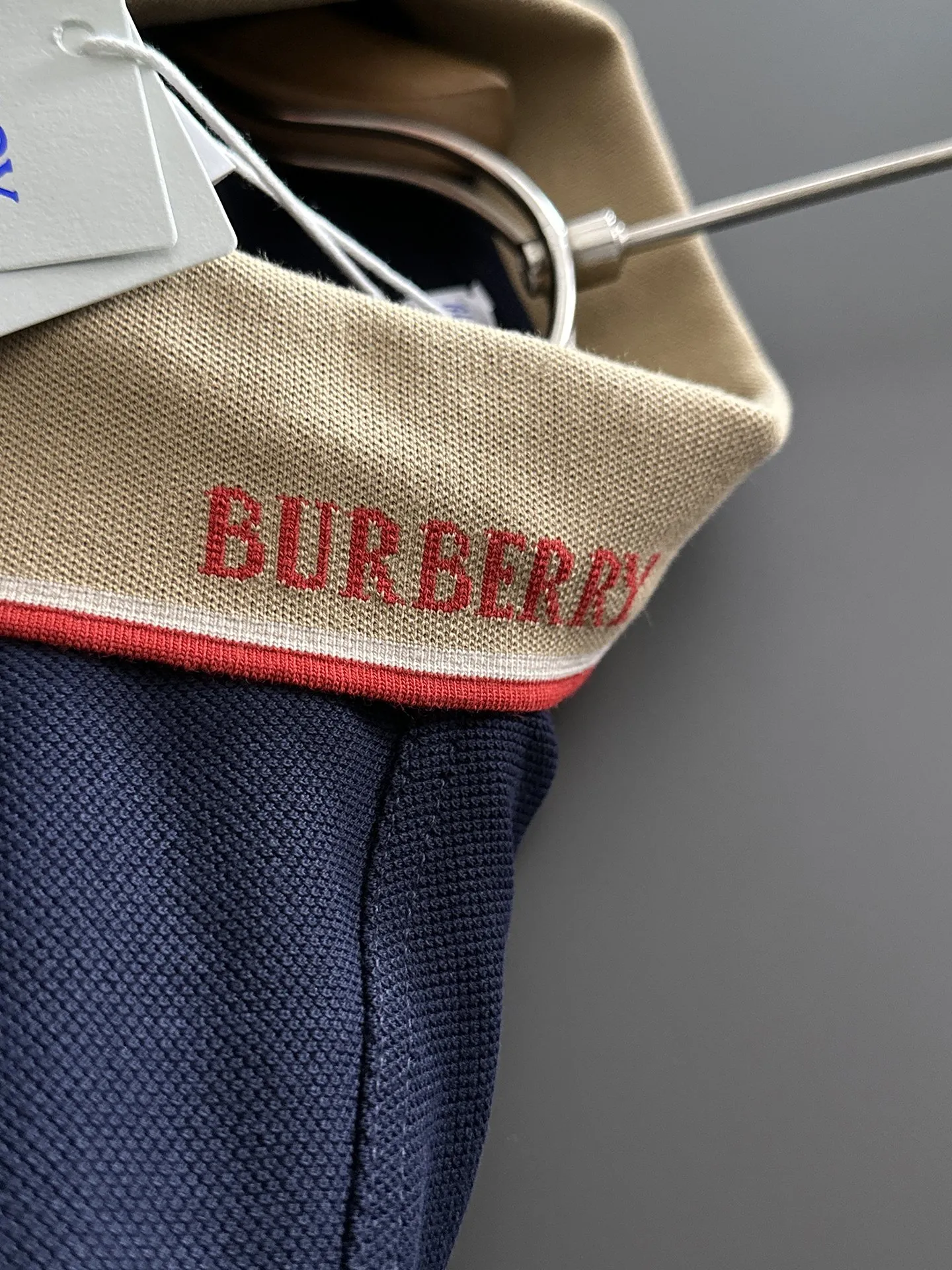Bur🔥36ss Quality polo 🌹 logo Quality 1:1 👍🏻 Size：M~XXL